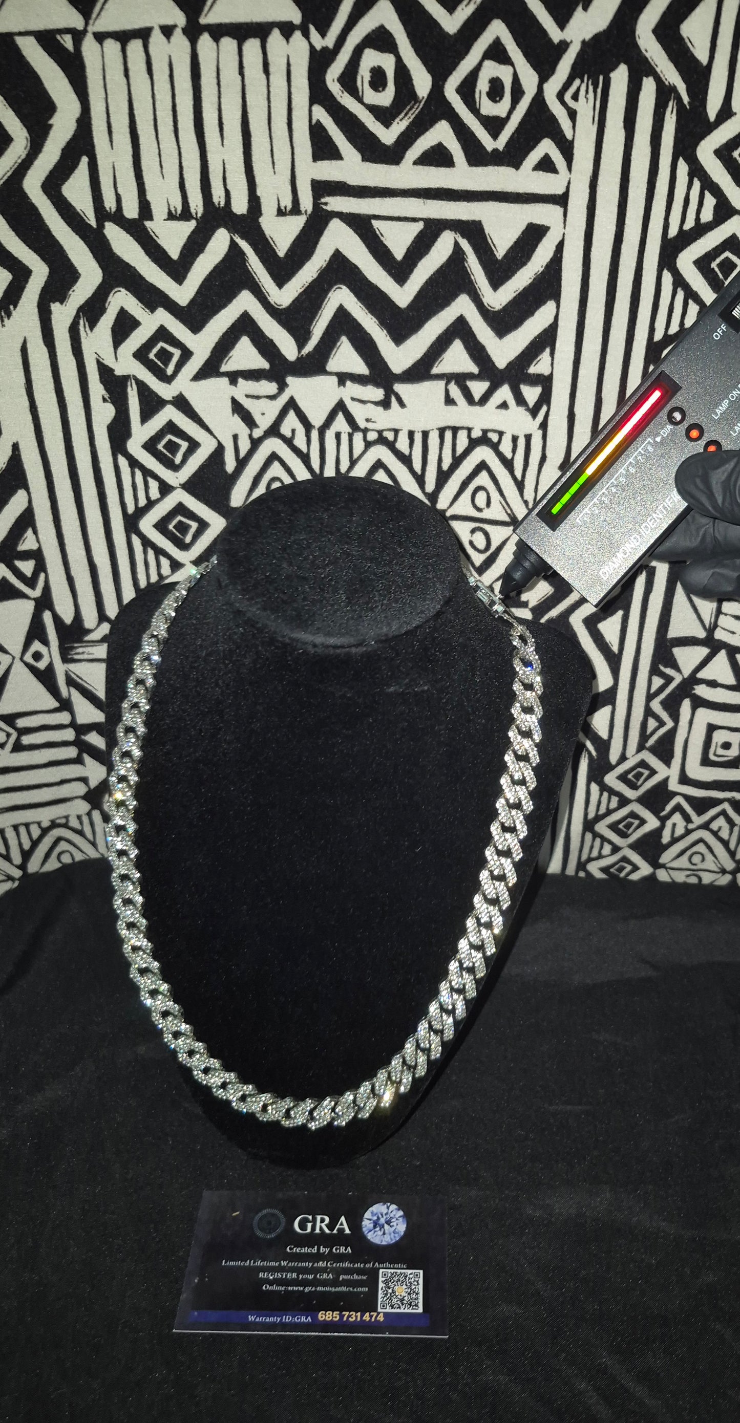 77̶7 Club "Ice Flow" 10mm Moissanite Miami Cuban Link – Solid 925 Silver